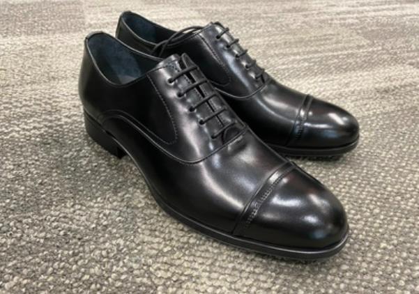 圣伽步皮鞋是哪个国家的牌子