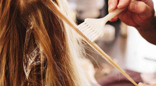 烫染可以同一天做吗