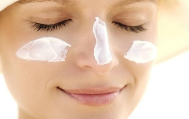 涂了防晒霜还要涂隔离霜吗