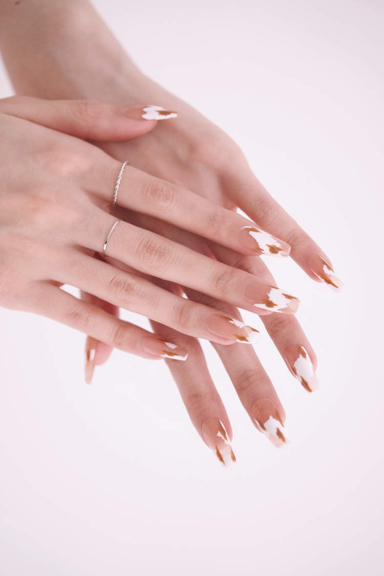 2022夏天流行美甲颜色款式