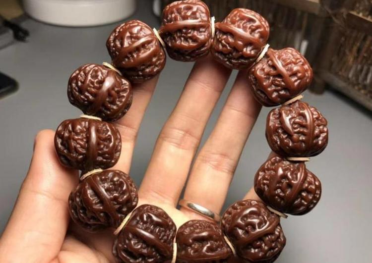 手串盘多久才有包浆