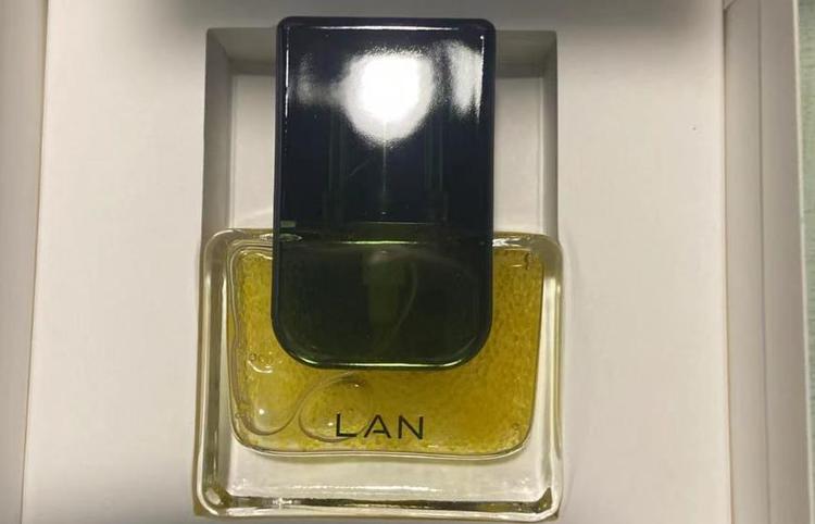 护肤精油的使用方法