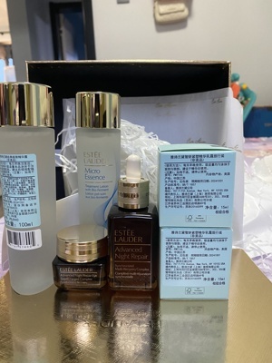 小棕瓶底部字母LAO代表什么