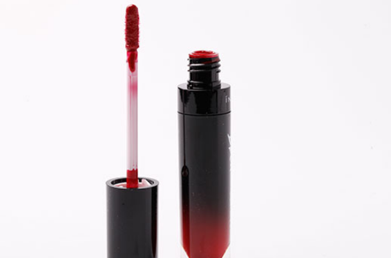 唇彩和唇釉和口红的区别