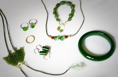 玉镯怎么保养才能越来越亮