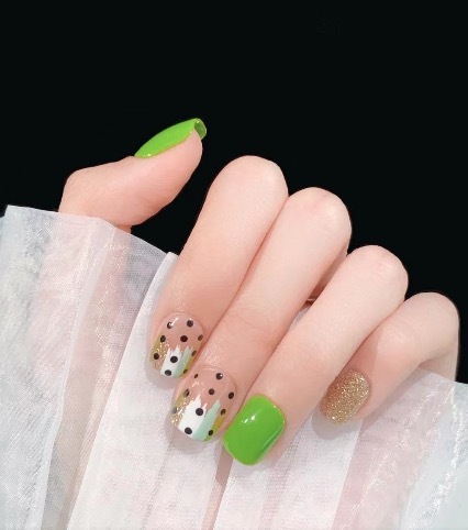 偶尔贴甲片有什么危害