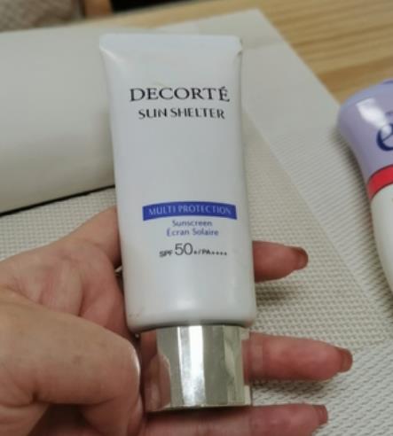 黛珂防晒霜怎么卸