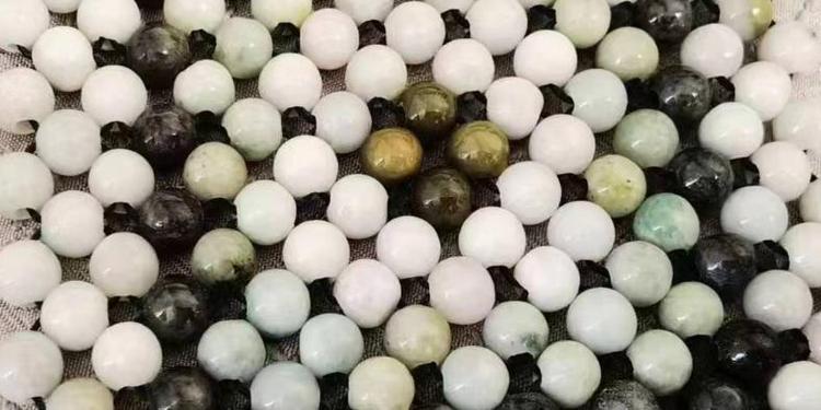 翡翠起胶感是什么意思