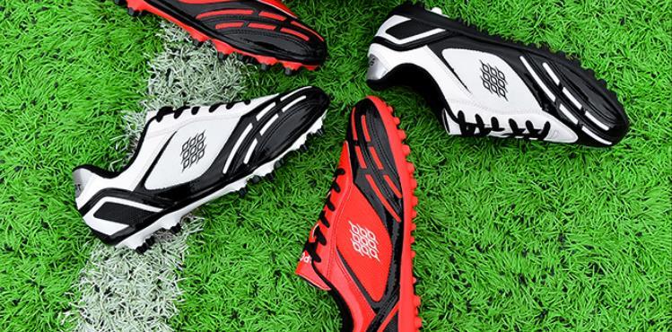 足球鞋fg和ag的底有什么区别