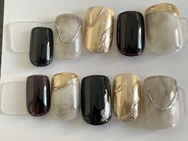 美甲ins小众短款简约