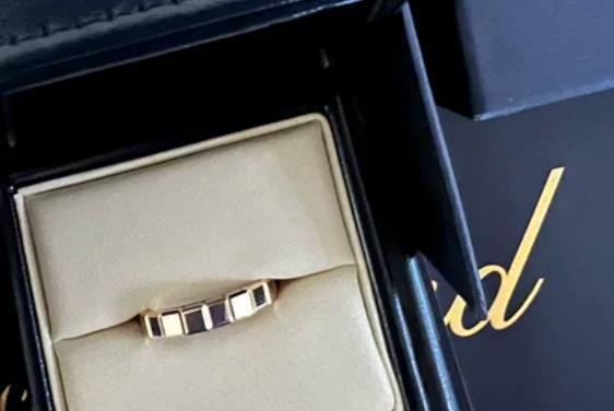 钻戒发黄是什么原因