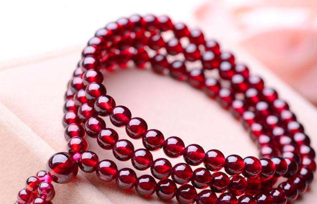 石榴石为什么睡觉不能戴