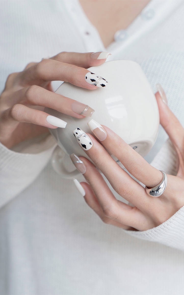 ins温柔风美甲，ins温柔风美甲品白