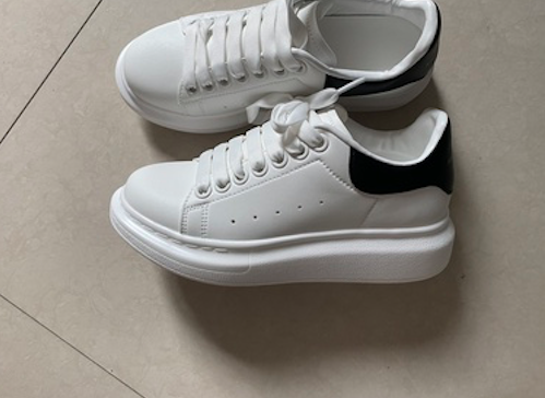 麦昆鞋是哪国的牌子