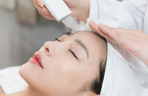 刷完酸后要不要涂水乳