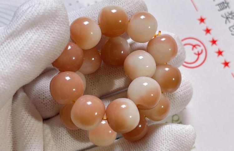 手持手串一般多少颗