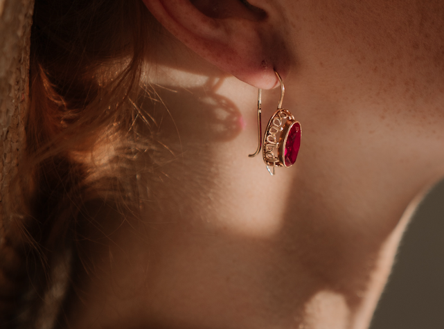 耳洞要养多久才能随便戴