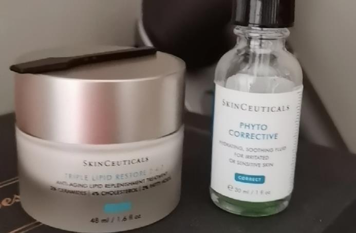 水凝霜和面霜有什么区别