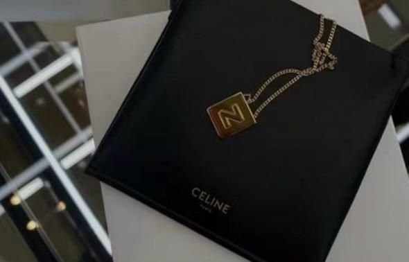 celine是高奢还是顶奢