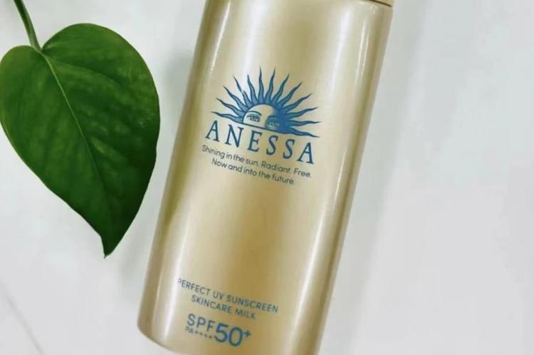 不涂水乳直接涂防晒可以吗