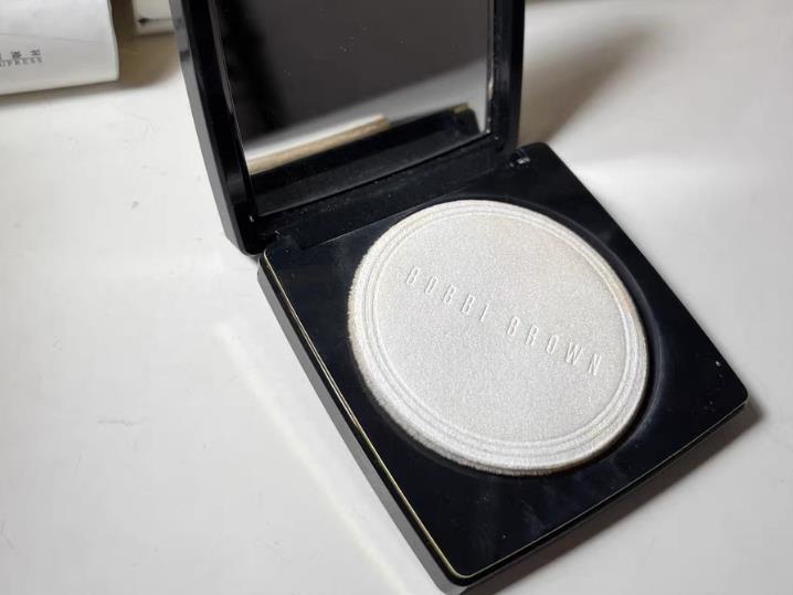 芭比波朗羽柔蜜粉饼适合干皮吗