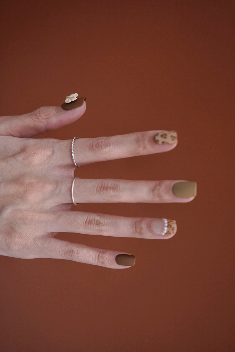 2022夏天流行美甲颜色款式