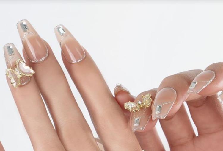 穿戴甲多久不能碰水