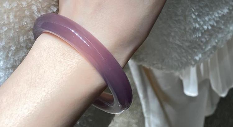 马达加斯加玉髓和翡翠的区别