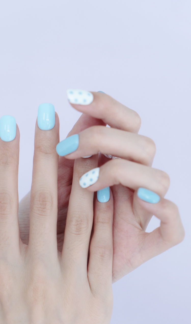 甲片粘合剂和底胶区别