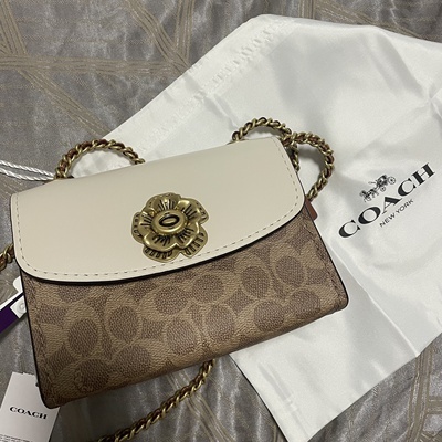 coach奥莱款和专柜款区别