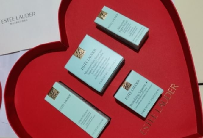 雅诗兰黛小棕瓶眼霜什么时候用最好