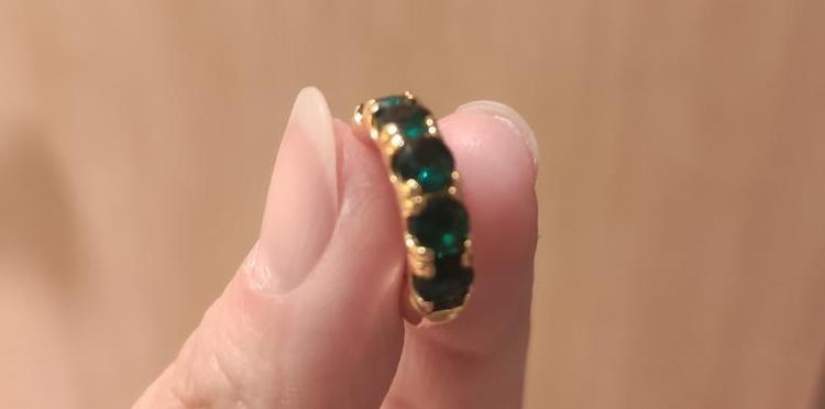 祖母绿与翡翠的区别