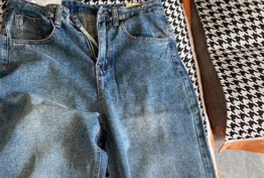 牛仔裤建议买大一码还小一码