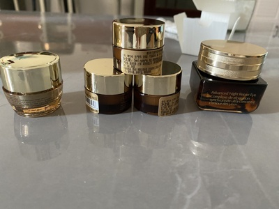 小棕瓶眼霜和小棕瓶眼精华的区别