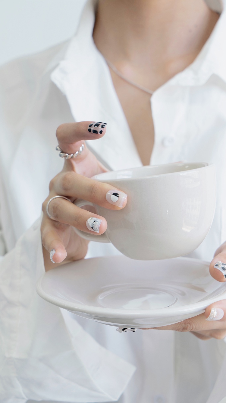 美甲ins风，美甲ins，美甲ins穿戴甲