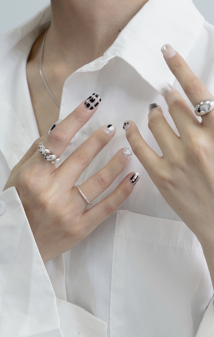 美甲显白秋冬ins法式