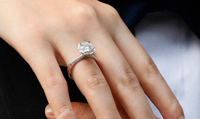 定制的钻戒为什么便宜