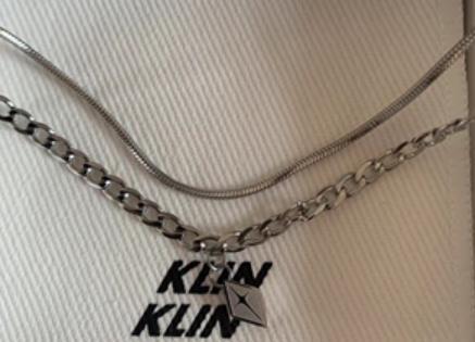 钛钢项链会生锈吗