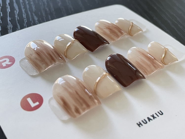 美甲ins冰透百搭简约