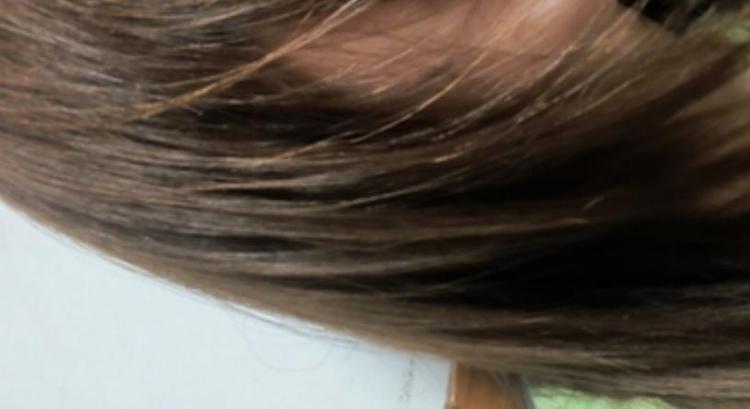 黄头发染回黑色会褪成什么色