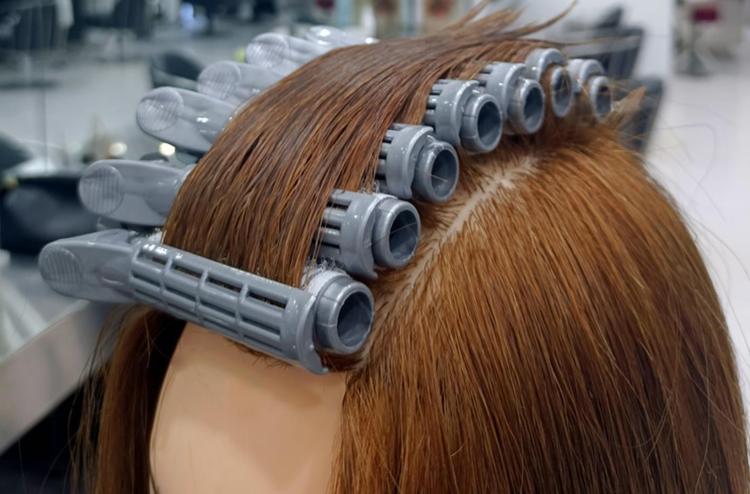 烫发后几天染发最佳