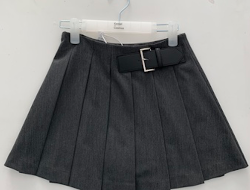 cos品牌是哪国的