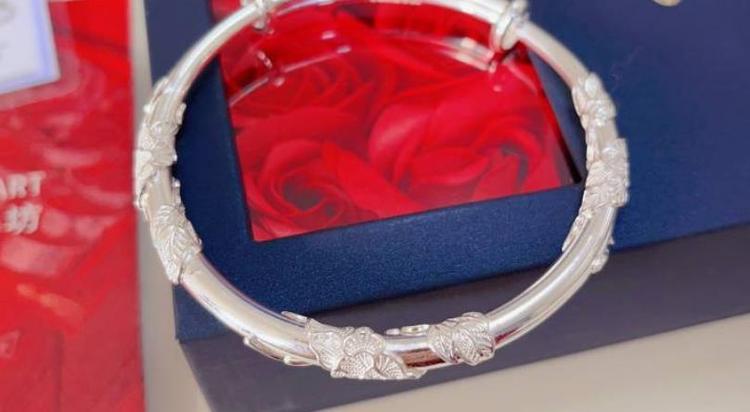 足银990和999什么区别