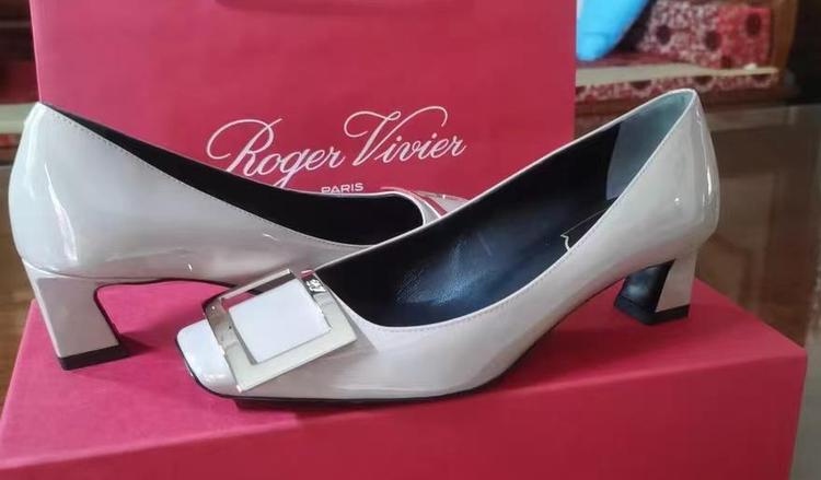 rv中文叫什么牌子