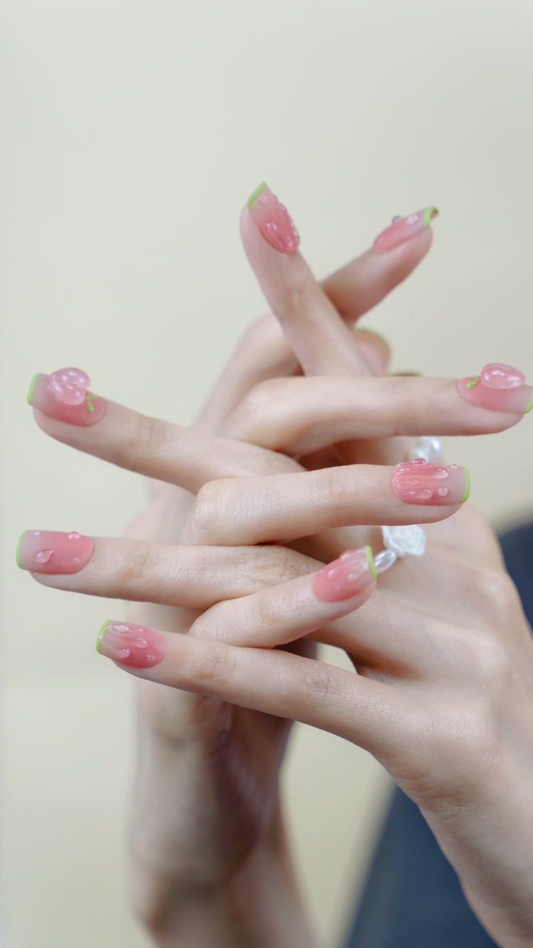 2022夏天流行美甲颜色款式