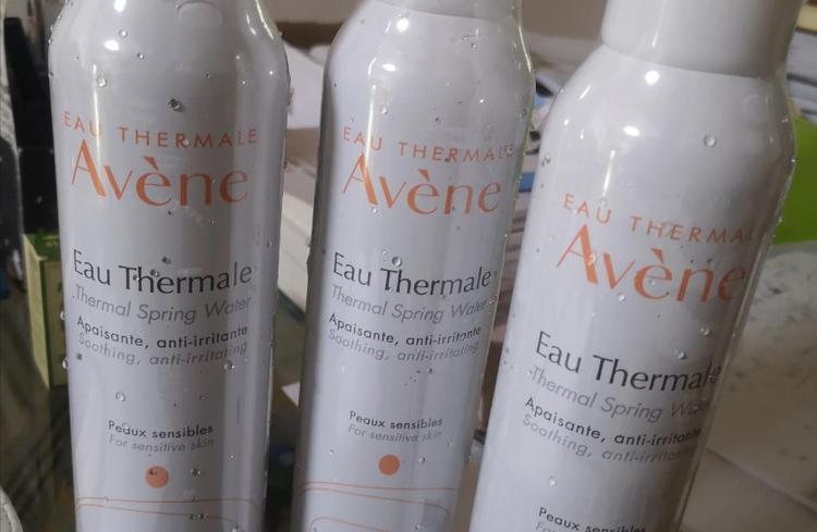 雅漾喷雾含有酒精成分吗