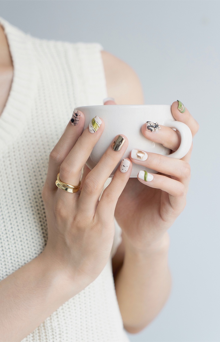 美甲ins甲片，美甲ins风图片