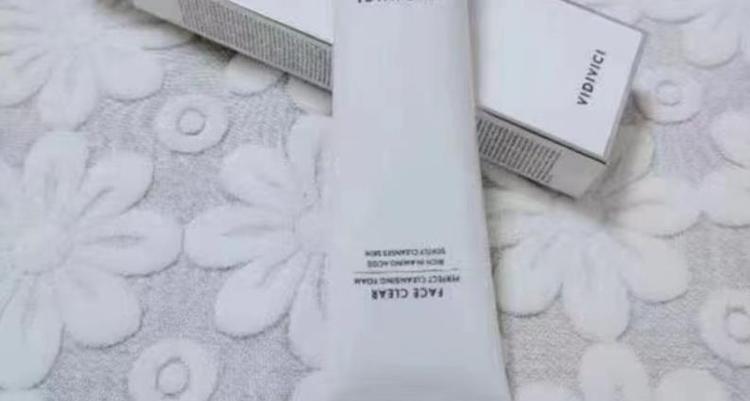 洗面奶卸妆卸得干净吗