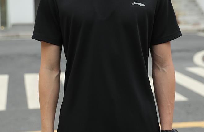 速干面料夏天穿热吗