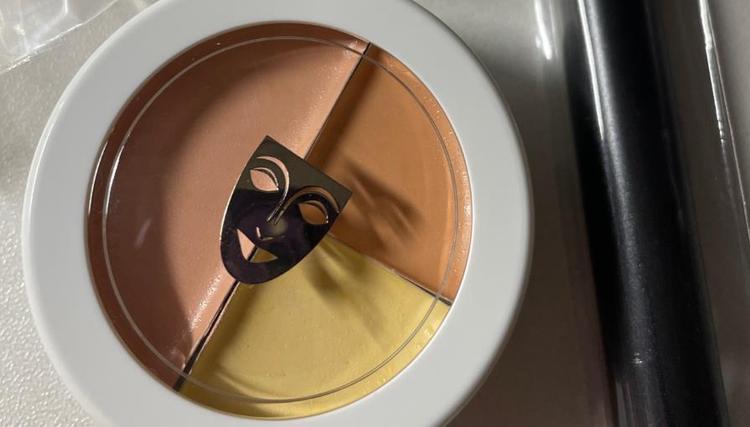 有色遮瑕膏怎么用